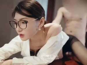 Vào phòng riêng được tiền bối nữ dam dang bú thằng nhỏ cho