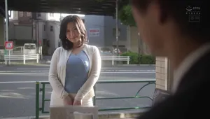 Chồng yếu không làm lên đỉnh, người vợ lên mạng tìm trai trẻ nện khỏe