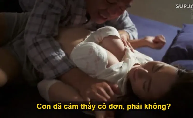Thấy con trai mãi mê công việc để bạn gái của con trai cô đơn, bố ông chồng làm liều đè chịch con dâu